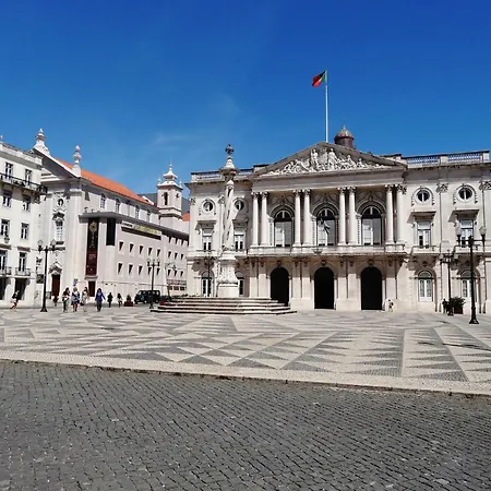 Exotische Paradies- Majestaetischer Aufenthalt Im Herzen Von By Interhome Lisbona