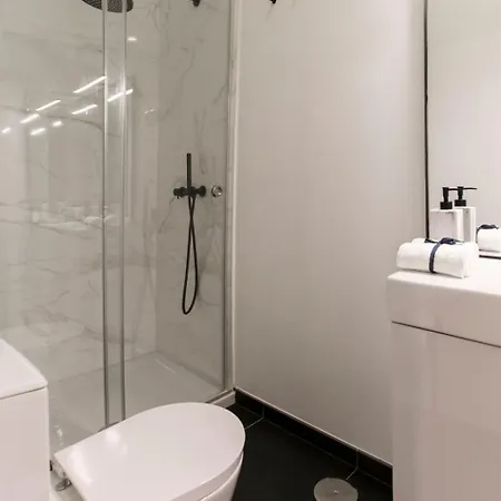 Διαμέρισμα Exotische Paradies- Majestaetischer Aufenthalt Im Herzen Von By Interhome
